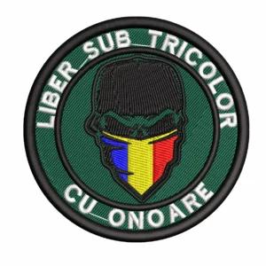 Patch brodat Liber sub Tricolor cu Onoare, mască cu tricolor pe fundal verde