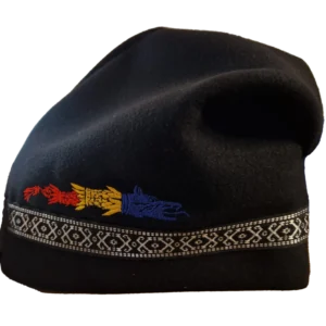 ăciulă dacică brodată cu lupul dacic și panglică tradițională